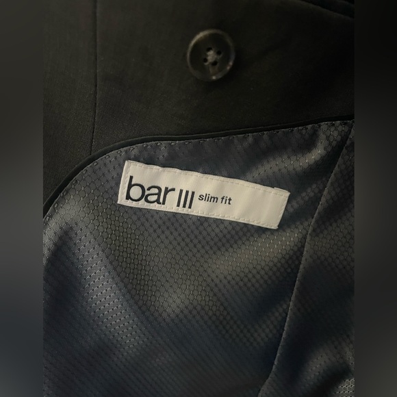 Bar lll Suit - Picture 2 of 3